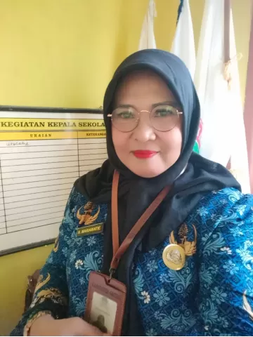 Naniek Mariawatie, S.Pd